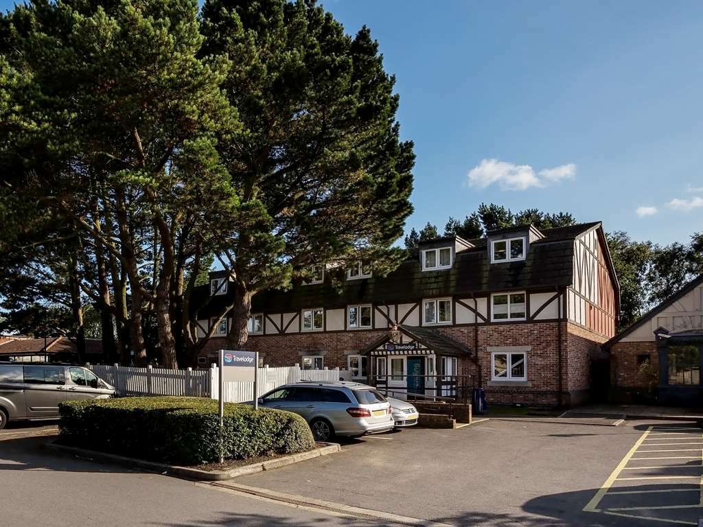 Travelodge Bournemouth Cooper Dean Exteriör bild